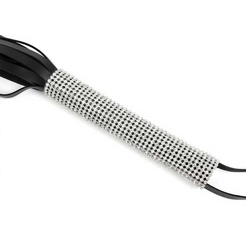 Martinet BDSM avec Strass