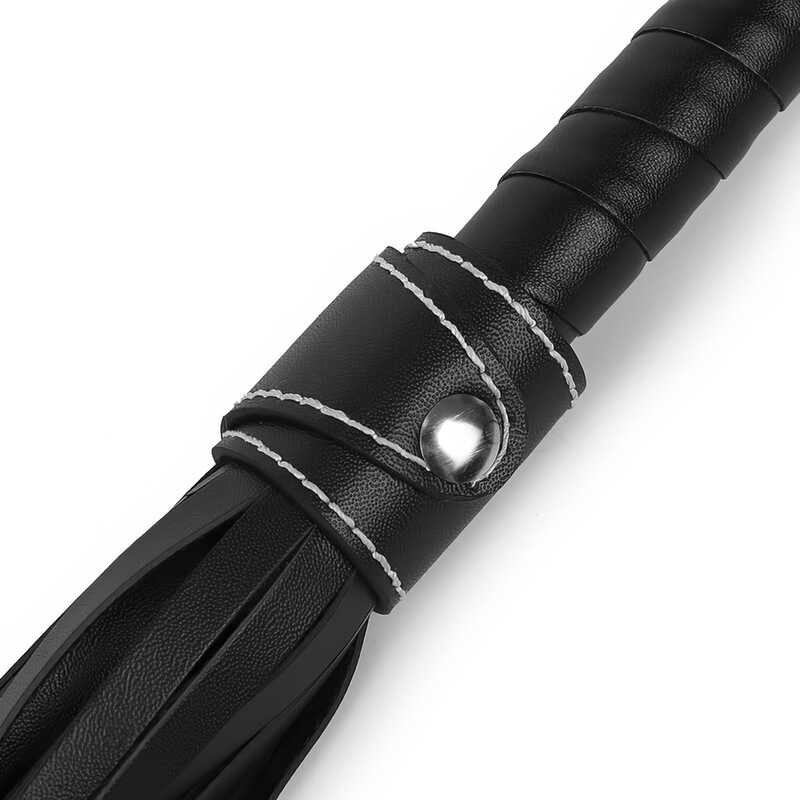 Martinet BDSM Noir Classique